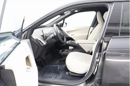 2025 BMW iX xDrive50