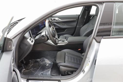 2026 BMW M440 i xDrive