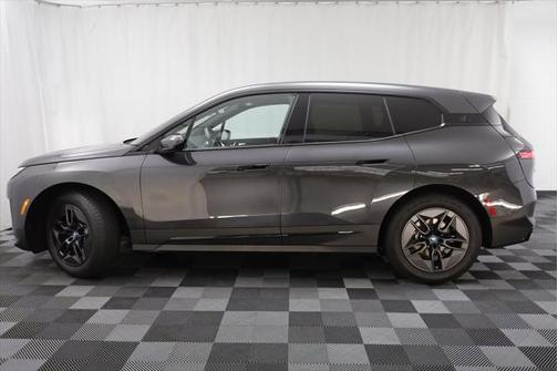 2025 BMW iX xDrive50