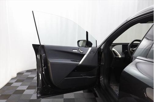 2025 BMW iX xDrive50
