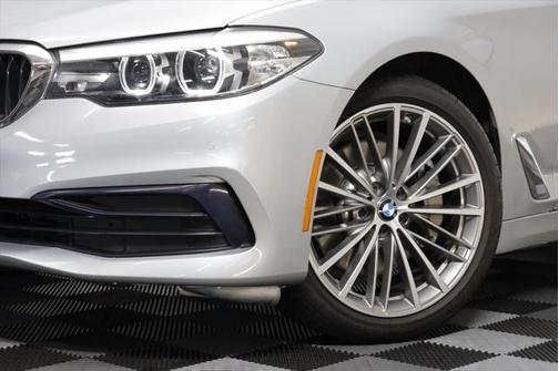2019 BMW 530 xDrive