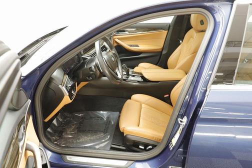 2022 BMW 530 i xDrive