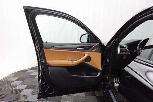2023 BMW X4 M40i