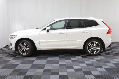 2020 Volvo XC60 T5 Momentum