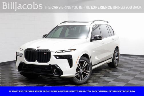 2023 BMW X7 M60i
