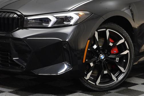 2026 BMW 330 i xDrive