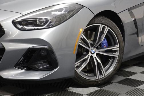 Skyscraper Grey Metallic 2025 BMW Z4 M40i