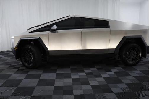 2024 Tesla Cybertruck Cyberbeast