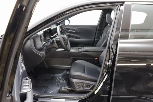 2023 Toyota Crown Platinum