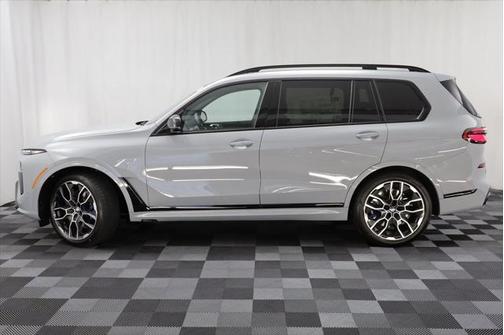 2026 BMW X7 M60i