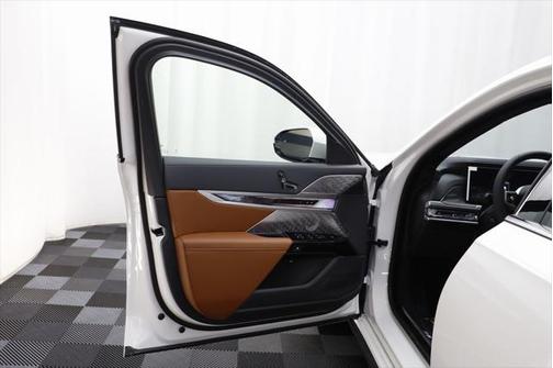 2025 BMW 760 i xDrive