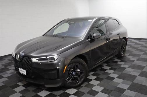 2025 BMW iX xDrive50
