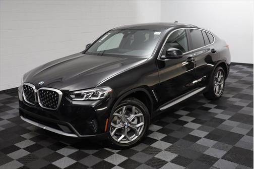 2025 BMW X4 xDrive30i