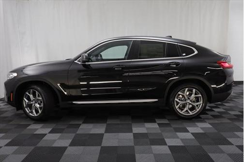 2025 BMW X4 xDrive30i