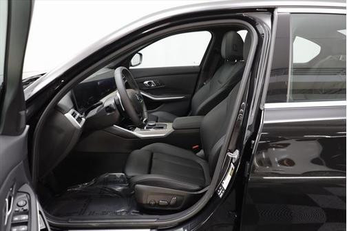 2025 BMW 330 i xDrive