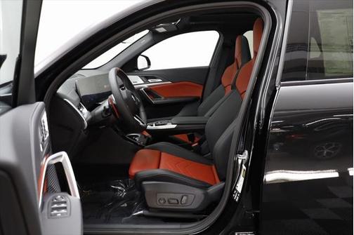 2025 BMW X2 M35i
