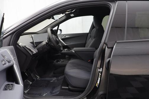 2026 BMW iX xDrive60