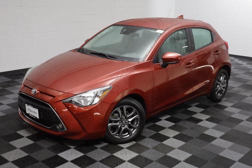 2020 Toyota Yaris Sedan LE