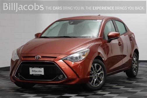 2020 Toyota Yaris Sedan LE