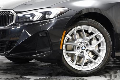 2025 BMW 330 i xDrive
