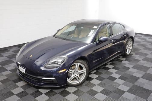 2019 Porsche Panamera 4