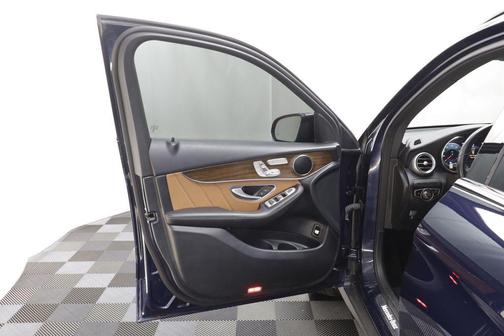Lunar Blue Metallic 2022 Mercedes-Benz GLC 300 4MATIC