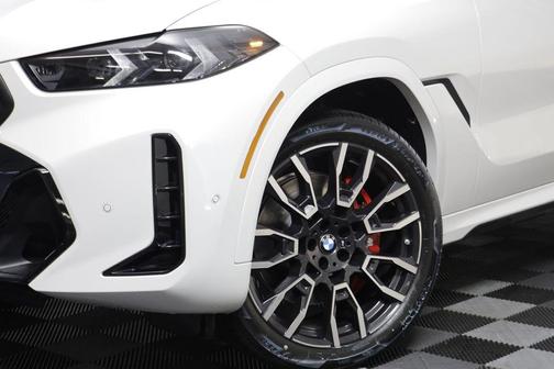 Mineral White Metallic 2027 BMW X6 xDrive40i