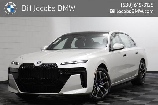 Mineral White Metallic 2026 BMW 740 xDrive