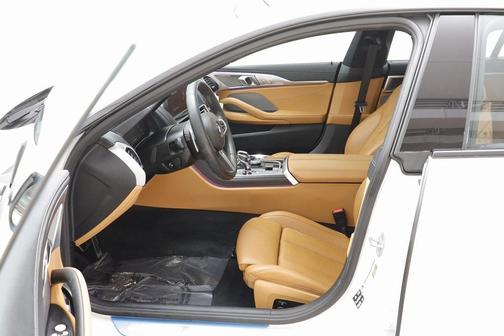 2025 BMW 840 i xDrive