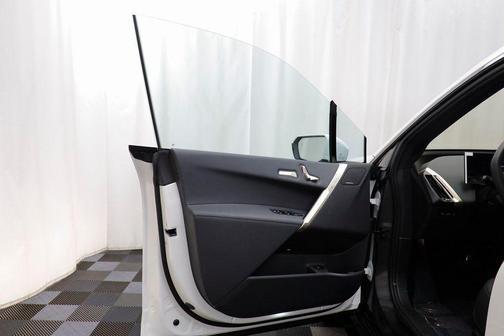 2026 BMW iX xDrive60