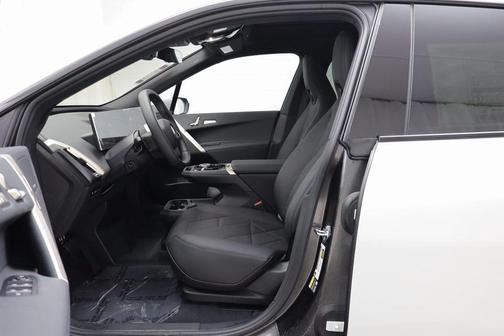 2026 BMW iX xDrive60