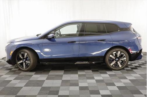2025 BMW iX xDrive50