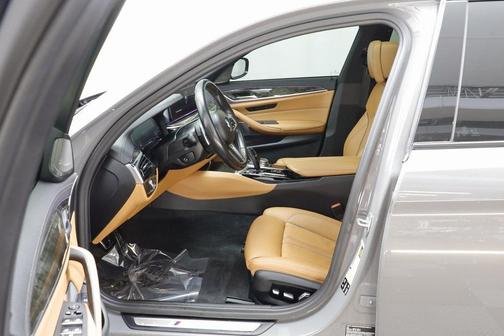 2022 BMW M550 i Xdrive