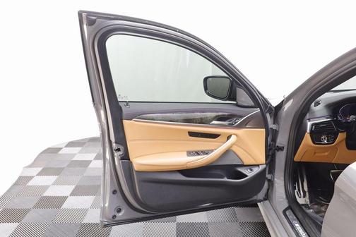 2022 BMW M550 i Xdrive