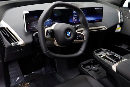 2026 BMW iX xDrive60