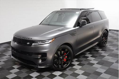 2025 Land Rover Range Rover Sport SE