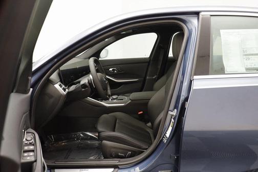 2026 BMW 330 i xDrive