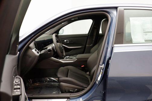 2026 BMW 330 xDrive NA