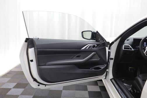 Alpine White 2025 BMW 430 i xDrive