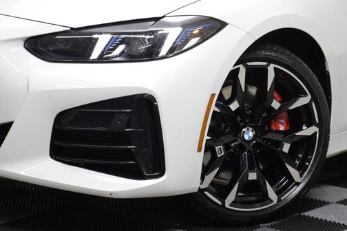 Alpine White 2025 BMW 430 i xDrive