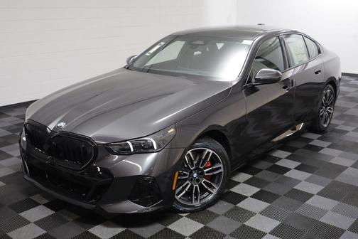 Dark Graphite Metallic 2027 BMW 530 i xDrive