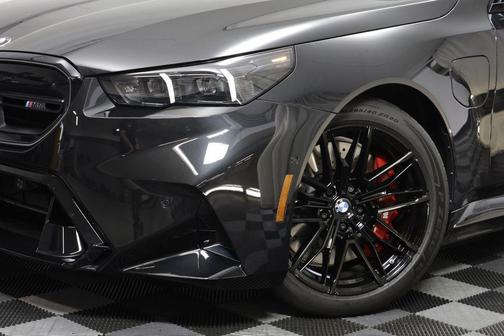 Black Sapphire Metallic 2027 BMW M5 Base