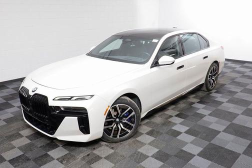 2023 BMW 760 i xDrive