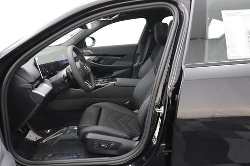 Black Sapphire Metallic 2026 BMW 530 xDrive