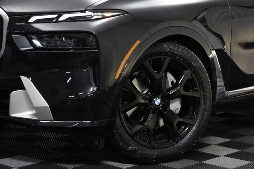 Black Sapphire Metallic 2026 BMW X7 xDrive40i
