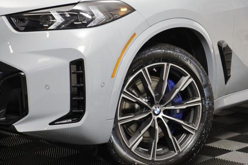 Brooklyn Grey Metallic 2026 BMW X5 xDrive40i