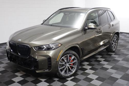 Manhattan Green Metallic 2026 BMW X5 xDrive40i