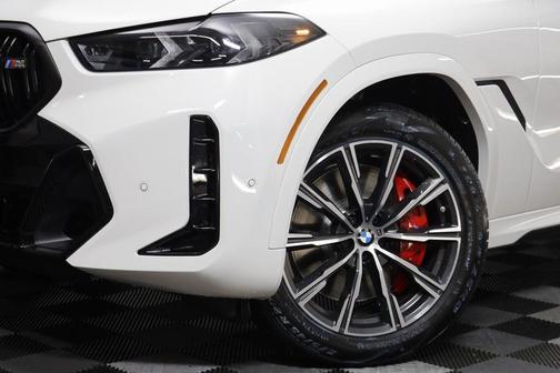 2026 BMW X6 M60i