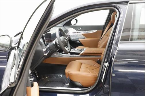 2025 BMW 760 i xDrive