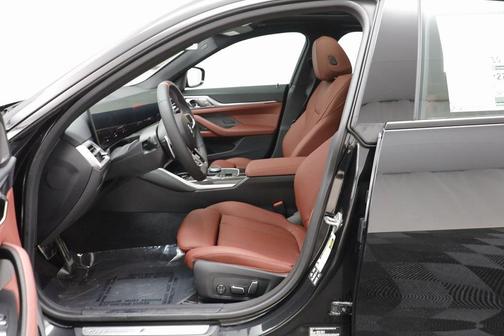 2026 BMW M440 i xDrive